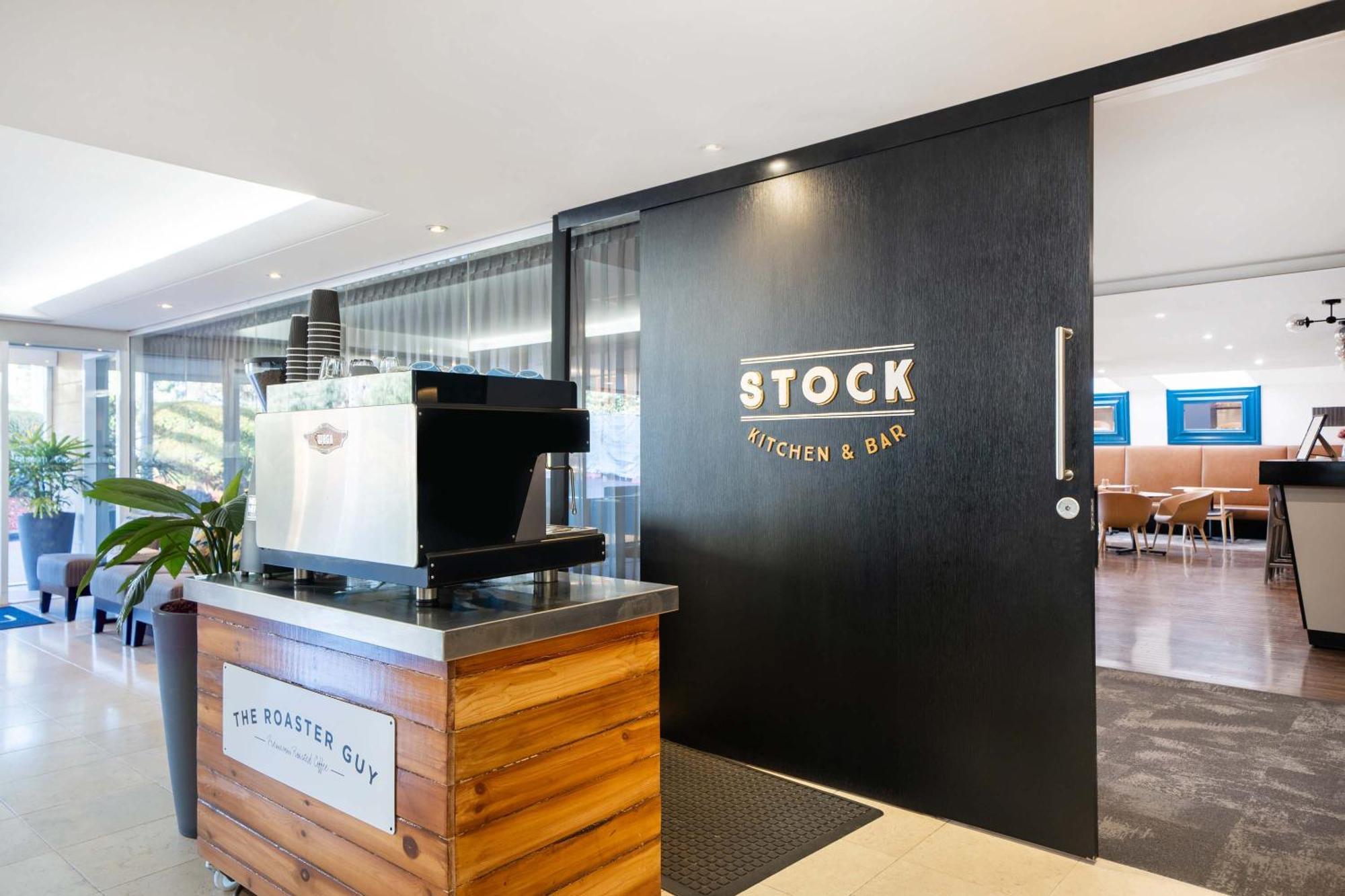 Mantra On Northbourne Aparthotel Canberra Exterior photo