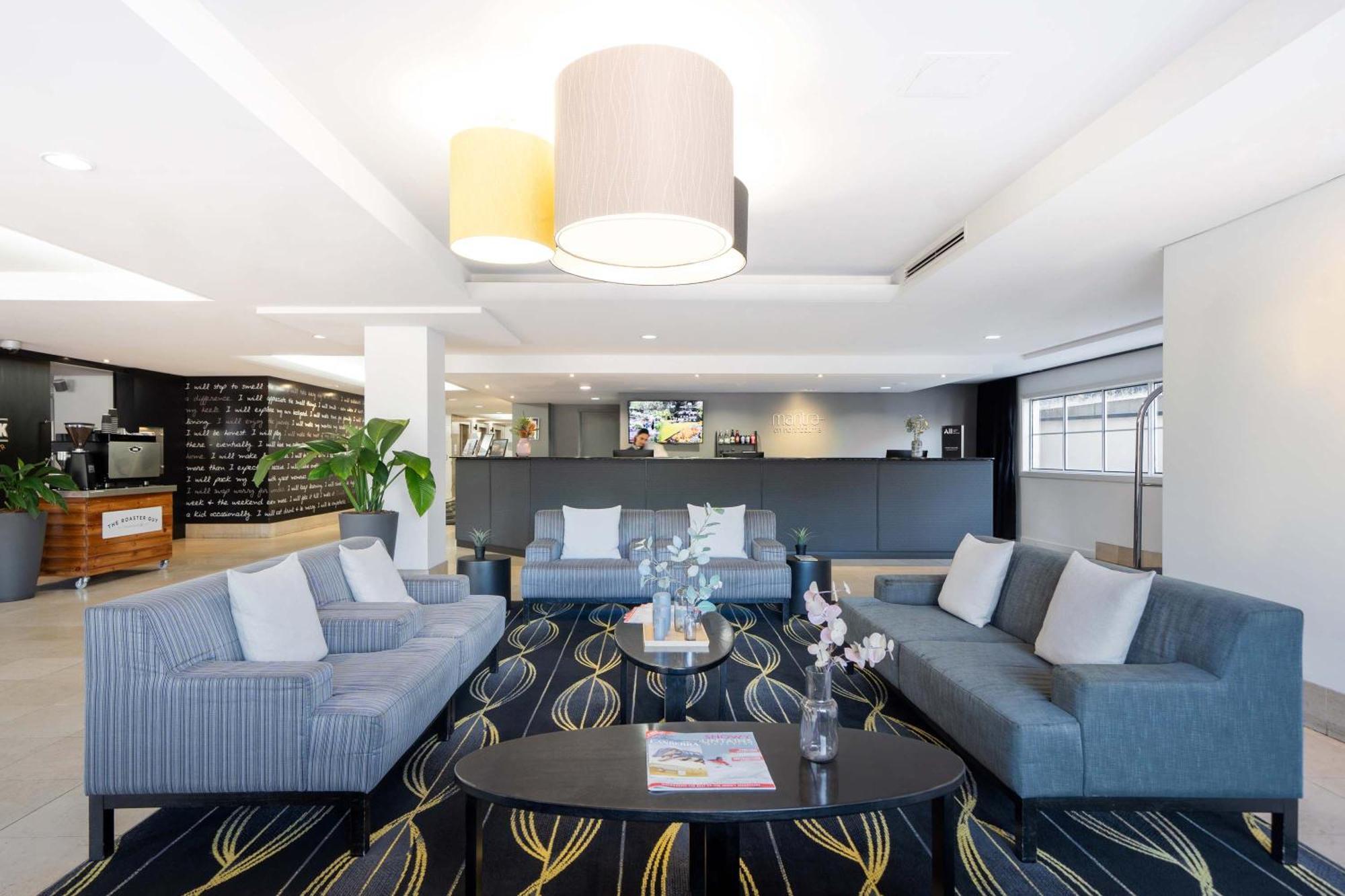 Mantra On Northbourne Aparthotel Canberra Exterior photo