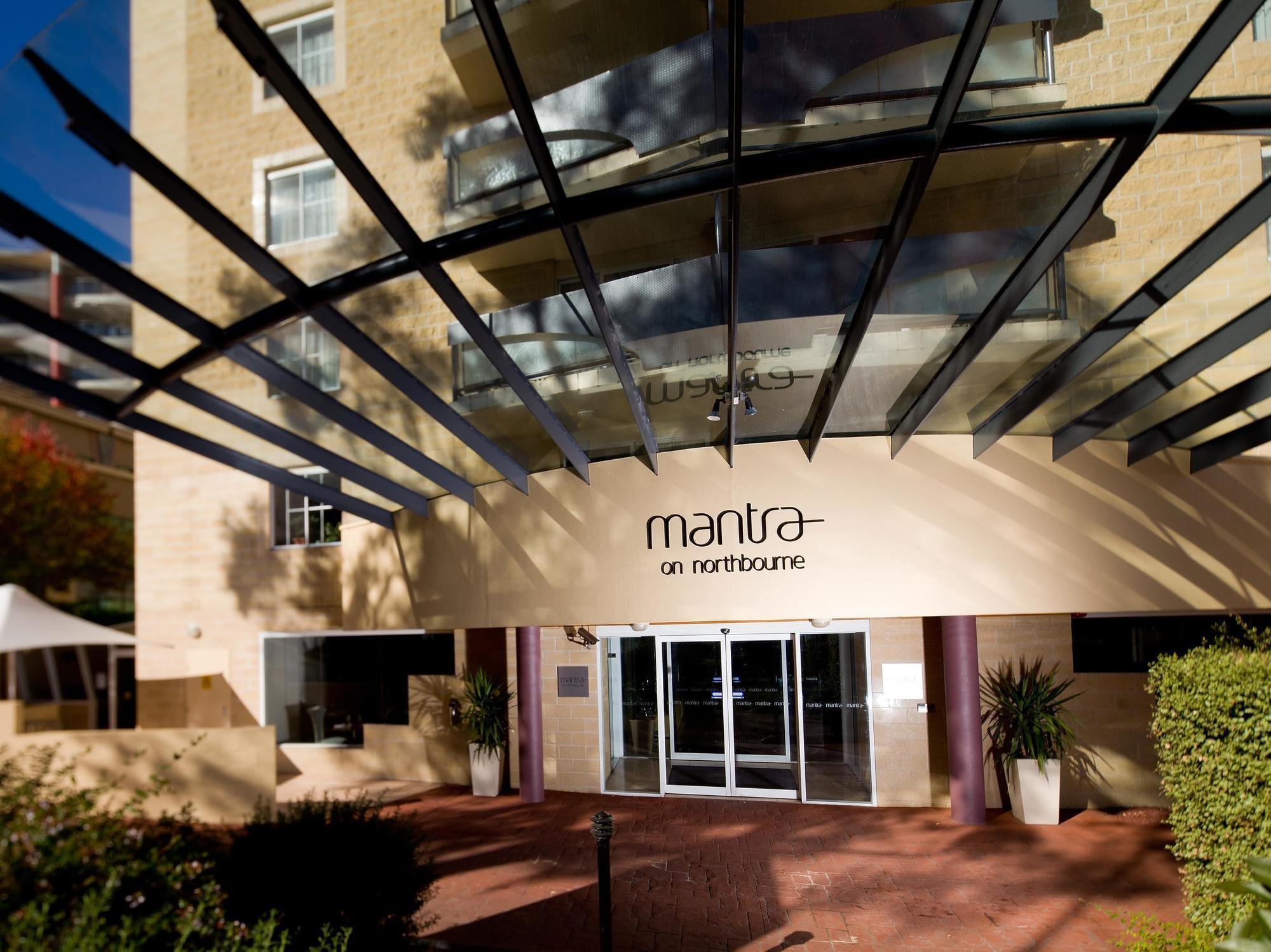 Mantra On Northbourne Aparthotel Canberra Exterior photo