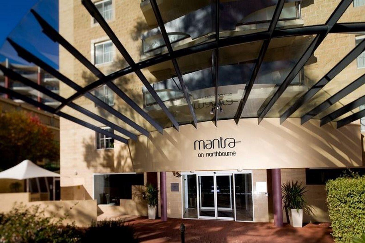 Mantra On Northbourne Aparthotel Canberra Exterior photo