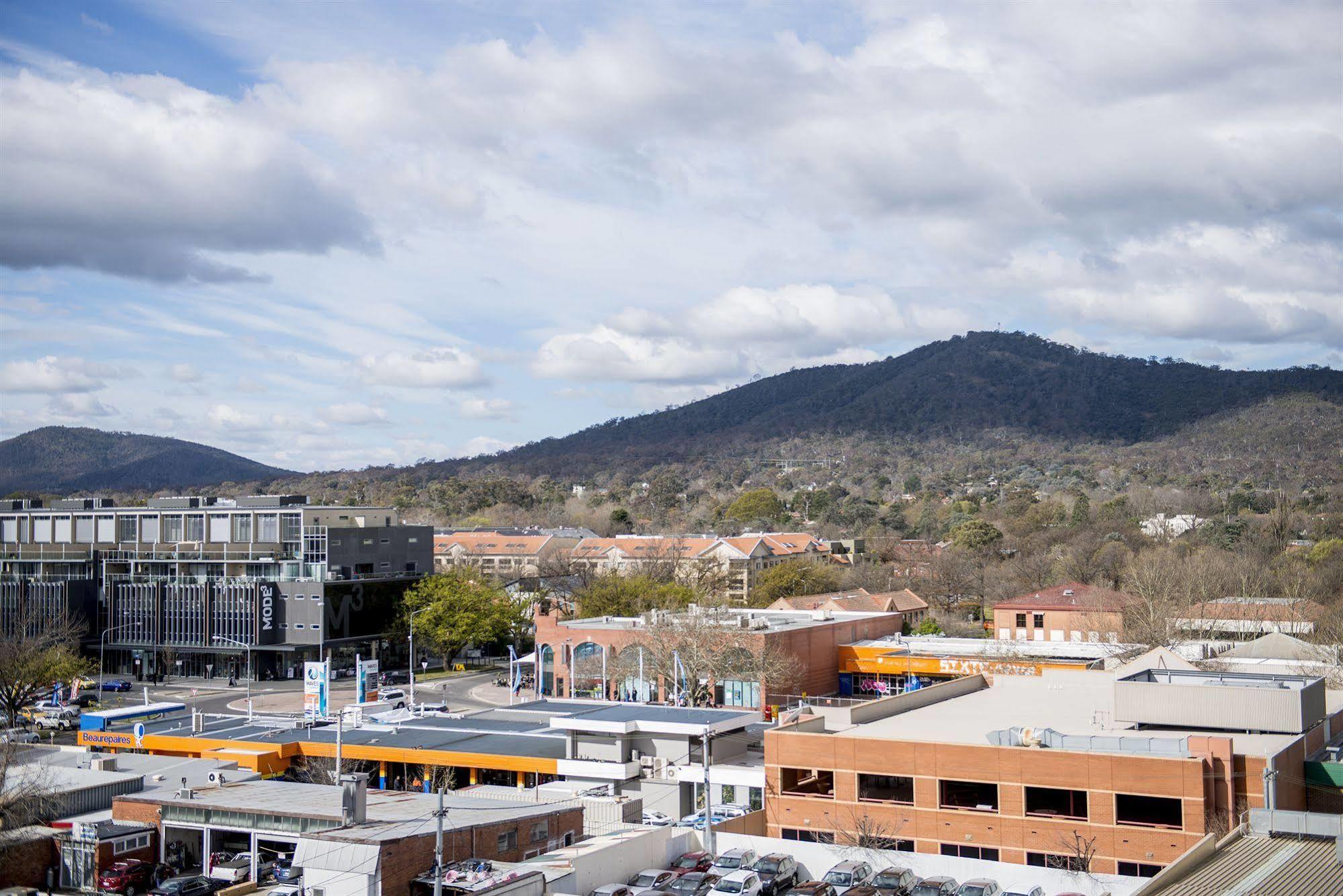 Mantra On Northbourne Aparthotel Canberra Exterior photo